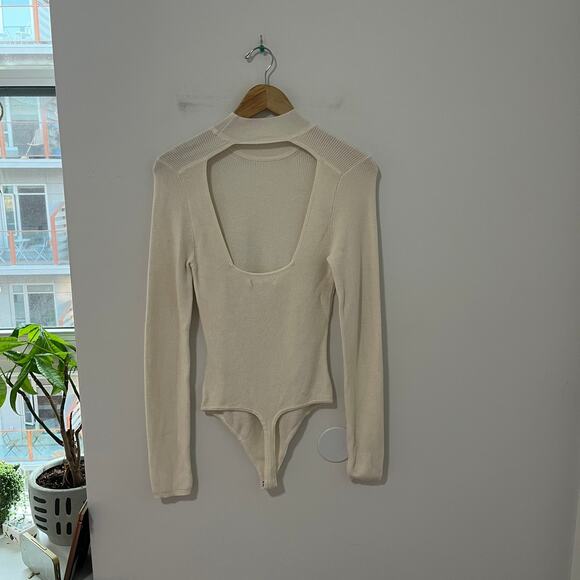 Abercrombie & Fitch White Ribbed Knit Cutout Bodysuit Size Medium - Picture 5 of 7
